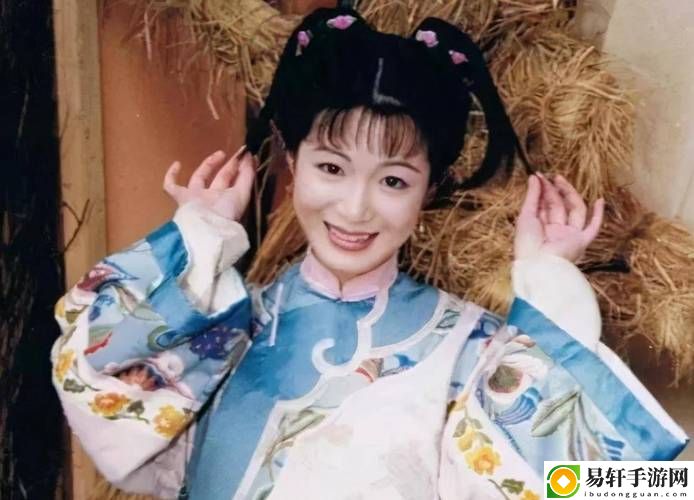  双儿在军营轮流排火：共筑铁血青春梦