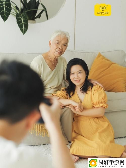 妈妈外婆齐上阵，共同守护家的温暖