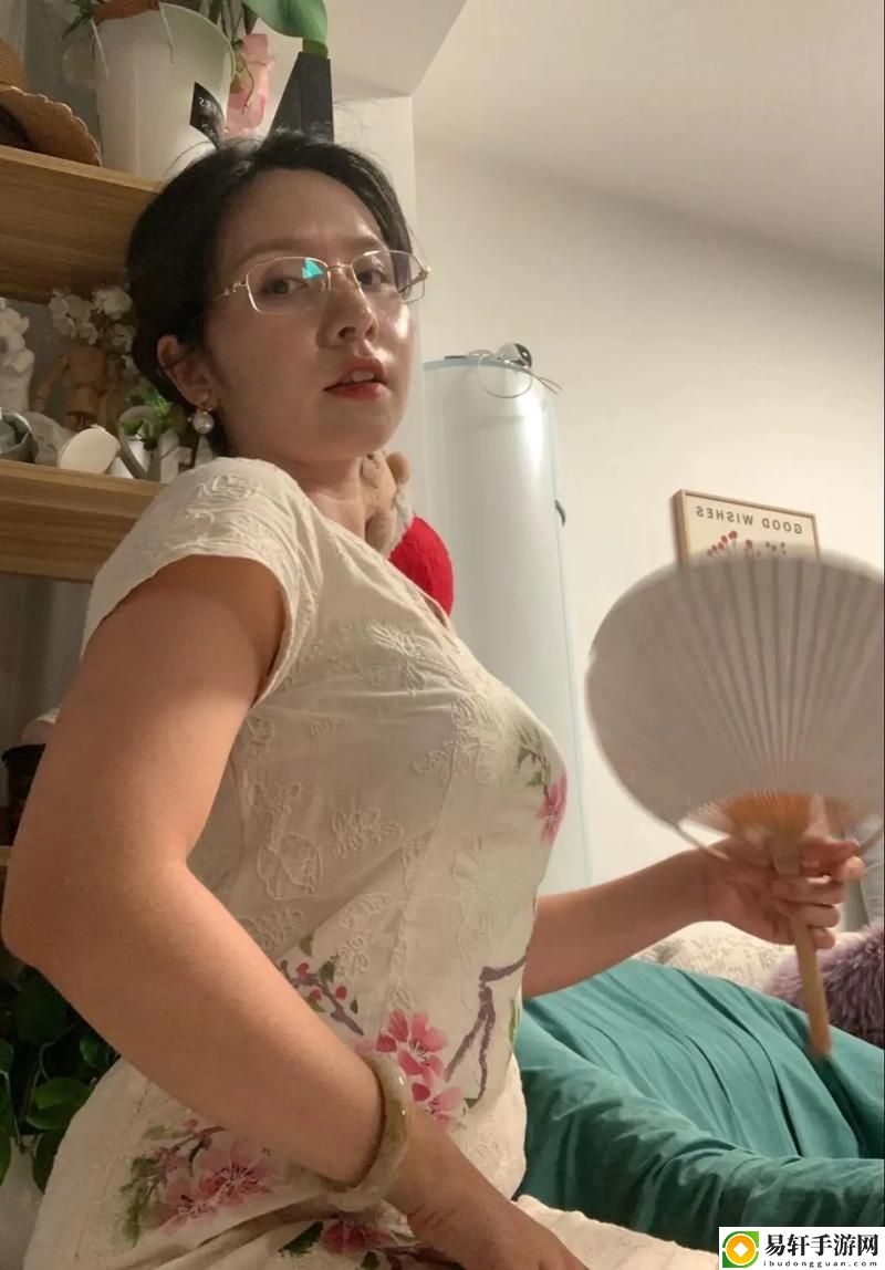50岁的阿姨大人免费观看电视剧，用户热议： 为何她们的选择成为热议焦点？