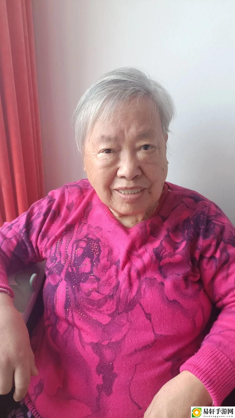中国老太太BBVBBⅤ，用户评论：奇妙的互动与智慧传承