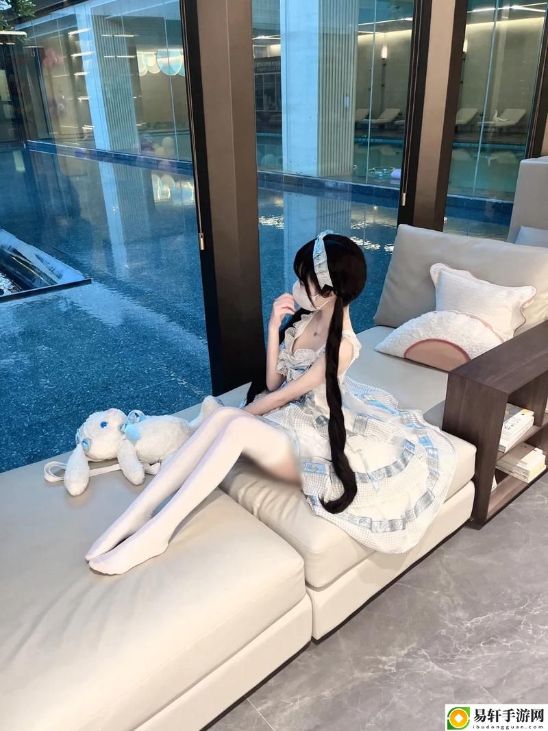 小萝裸乳免费不花钱，网友：这真是太赞了！
